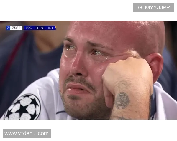 足球明星退役时泪流满面感人瞬间回顾与感悟