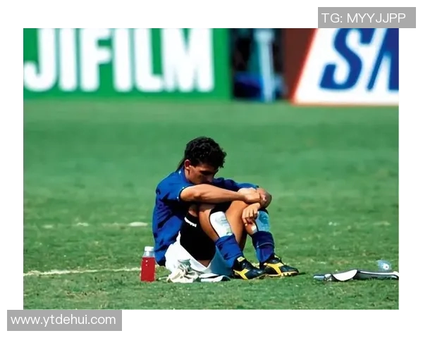 意大利足球后卫明星的传奇故事与辉煌成就揭秘